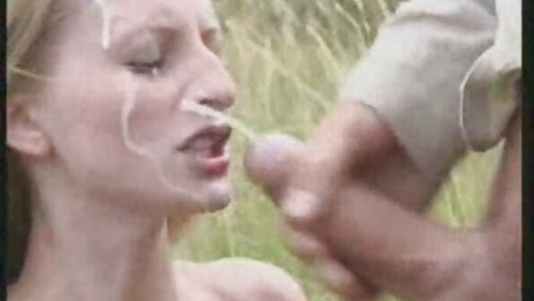 Prsata Azijatkinja koja voli kurac cumshot joj je film porno seks u ustima